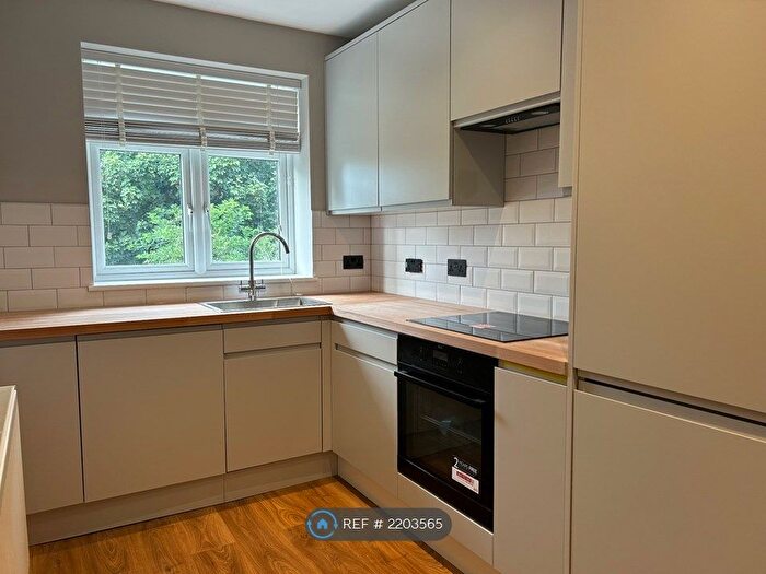 1 Bedroom Flat To Rent In Hasted Road, Charlton, SE7
