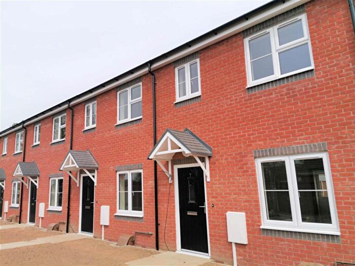 2 Bedroom End Of Terrace House To Rent In Pankhurst Close, Spalding, PE11