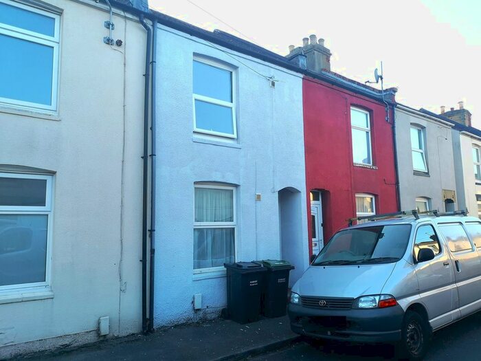 2 Bedroom Terraced House To Rent In Cobden Street, Gosport PO12