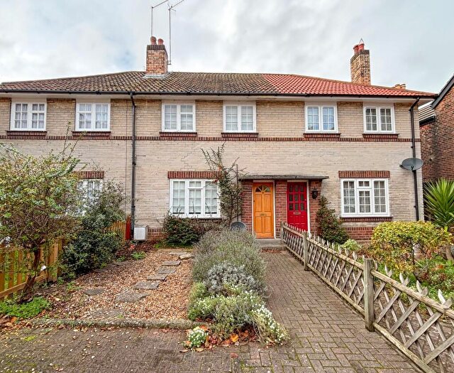 2 Bedroom Terraced House For Sale In Market Close, Poole, BH15