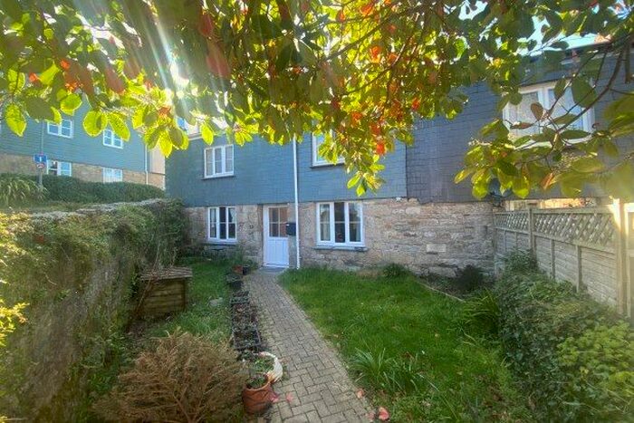 3 Bedroom Property To Rent In College Hill, Penryn, TR10