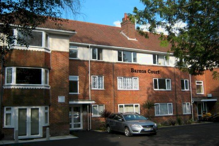 2 Bedroom Flat To Rent In Poole Road, Poole, BH12