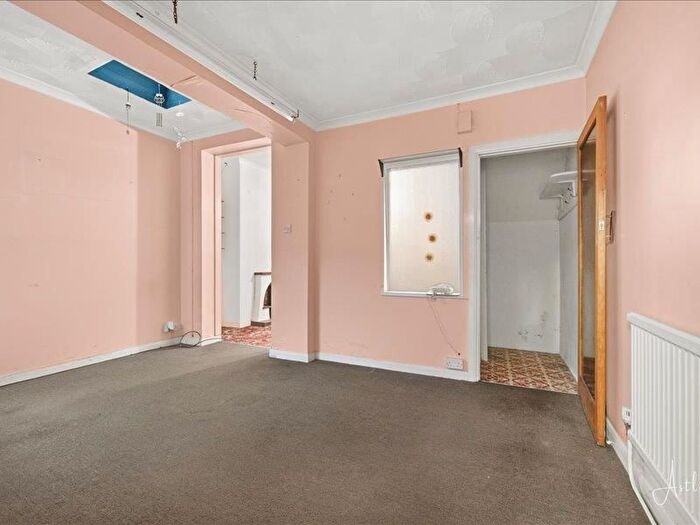 2 Bedroom Terraced House For Sale In Rockfield Terrace, Neath, SA11