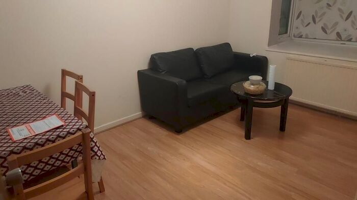 4 Bedroom End Of Terrace House To Rent In Northumberland Road, Beckton, London, E6