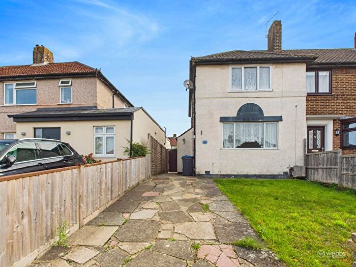 2 Bedroom Semi-Detached House For Sale In Wolsey Crescent, Croydon, CR0