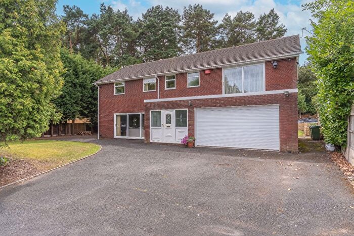 5 Bedroom Detached House For Sale In New Road, Dawley, Telford, Shropshire, TF4