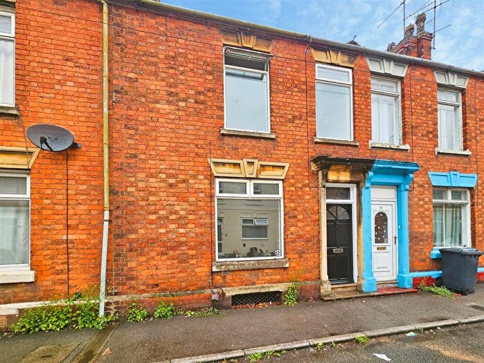 2 Bedroom Terraced House To Rent In Havelock Street, Kettering, NN16
