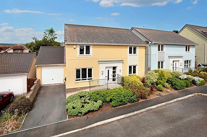 4 Bedroom Detached House For Sale In Millin Way, Dawlish Warren, EX7