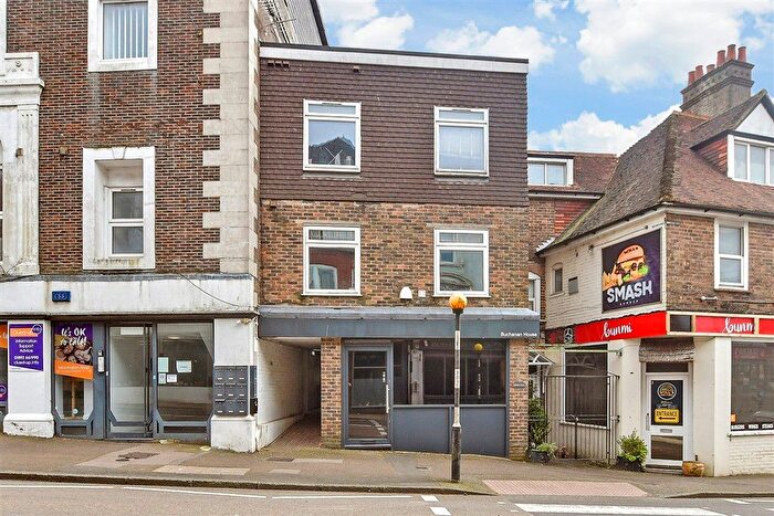 1 Bedroom Flat For Sale In The Broadway, Crowborough, East Sussex, TN6