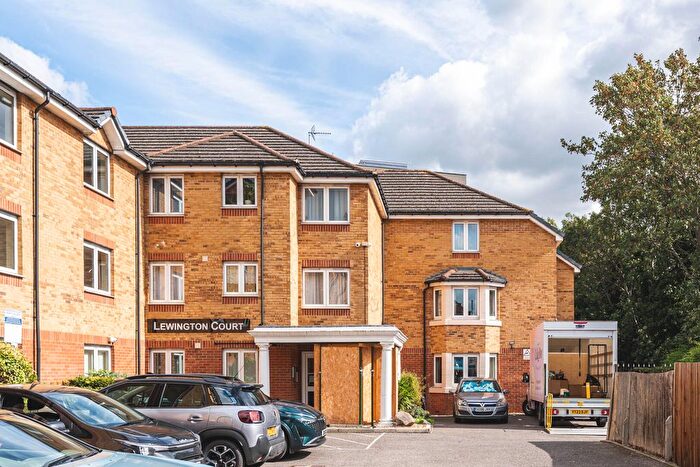 2 Bedroom Flat For Sale In Hertford Road, Enfield, EN3