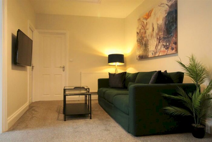 4 Bedroom House To Rent In Newbridge Road, Bristol, BS4