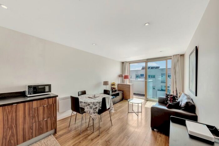 1 Bedroom Flat To Rent In Arboretum Place, Barking, Essex, IG11