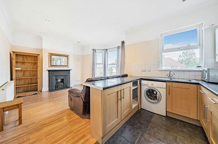 2 Bedroom Flat To Rent In Verdant Lane, London, SE6