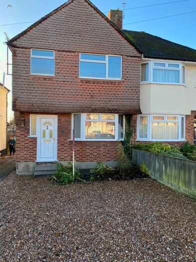 3 Bedroom Semi-Detached House To Rent In Herschel Crescent, Littlemore, Oxford, OX4