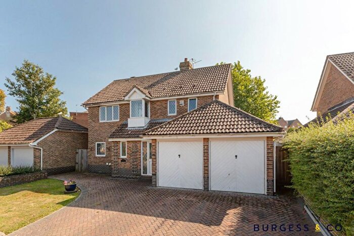 4 Bedroom Detached House For Sale In Gainsborough Road, Bexhill-On-Sea, TN40