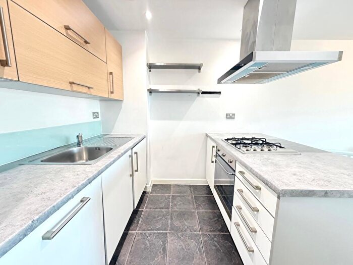 1 Bedroom Flat To Rent In Ducaine Apartments, Bow, E3