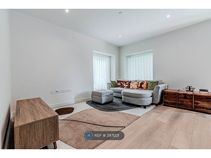 1 Bedroom Flat To Rent In Endurance House, London, E16