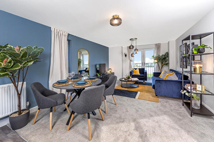 2 Bedroom Apartment For Sale In Marlowe Way Ramsgate, CT12