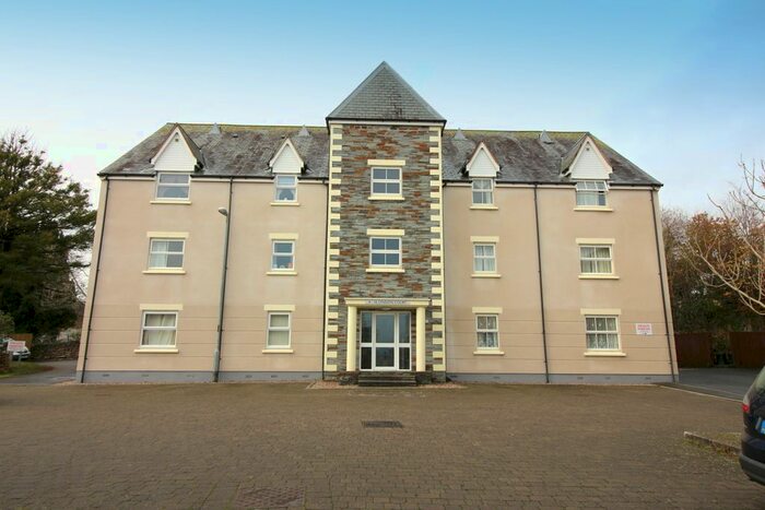 2 Bedroom Flat To Rent In Lyndon Court, Pillmere, Saltash PL12