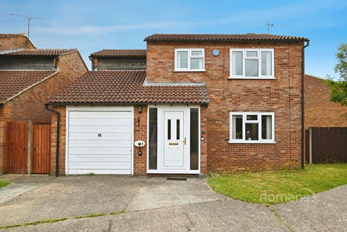 4 Bedroom Detached House To Rent In Byland Drive, Holyport, Maidenhead, SL6