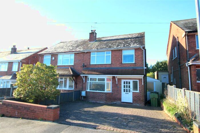 3 Bedroom Semi-Detached House To Rent In Elm Grove, Bromsgrove, Worcestershire, B61
