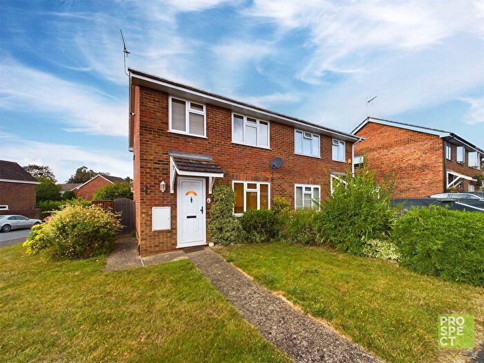 3 Bedroom End Of Terrace House To Rent In Bissley Drive, Maidenhead, Berkshire, SL6