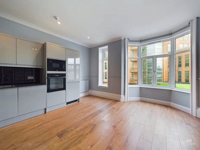 1 Bedroom Flat To Rent In Queen Square, Brighton, BN1