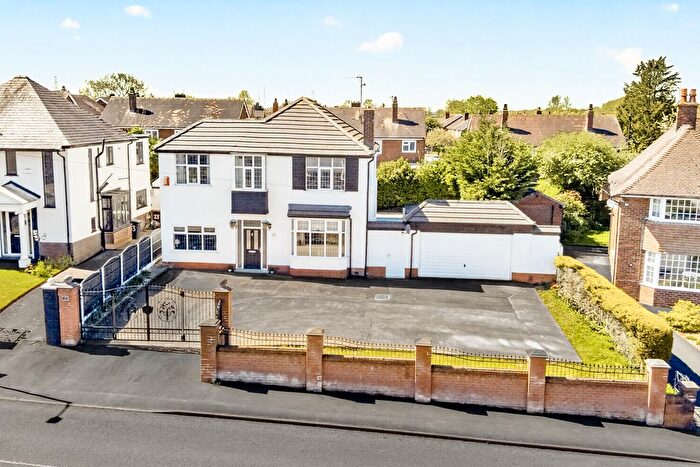 5 Bedroom Detached House For Sale In Lea Road, Preston, PR2