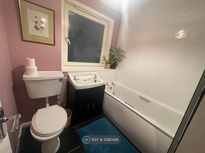 1 Bedroom Flat To Rent In Cumberland Street, Glasgow, G5