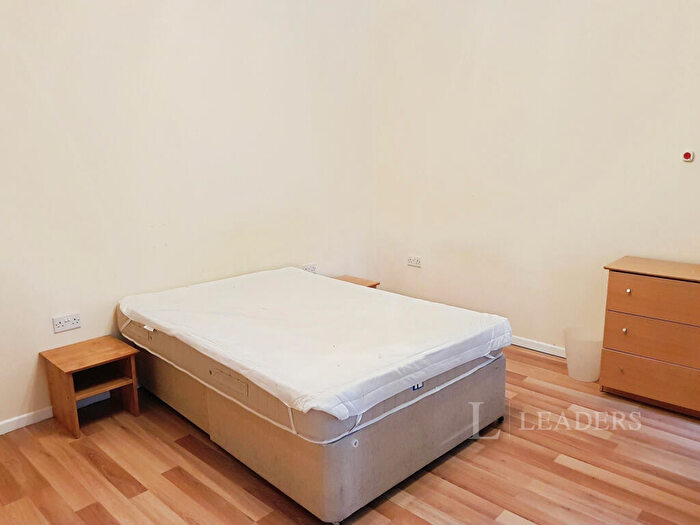 5 Bedroom Terraced House To Rent In Great Western Street, Manchester, M14