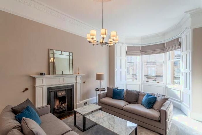 3 Bedroom Flat To Rent In Bruntsfield Gardens, Bruntsfield, Edinburgh, EH10