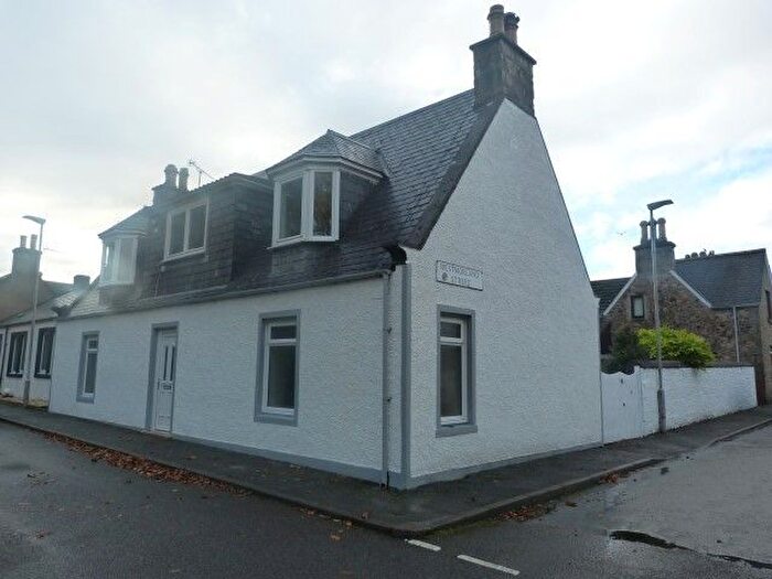 2 Bedroom Flat To Rent In Castle Street, Fochabers, IV32