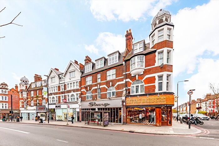 2 Bedroom Flat To Rent In Streatham High Road, Streatham Hill, SW16