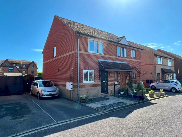 2 Bedroom Terraced House To Rent In Champion Close, Milford On Sea, Lymington, Hampshire, SO41