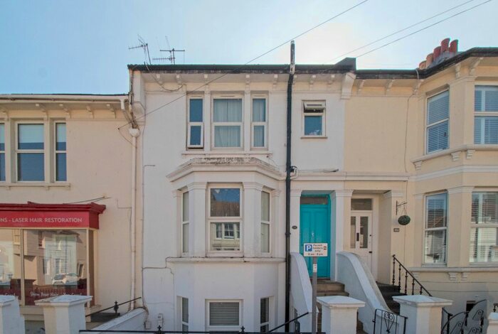 2 Bedroom Maisonette To Rent In Goldstone Road, Hove, BN3