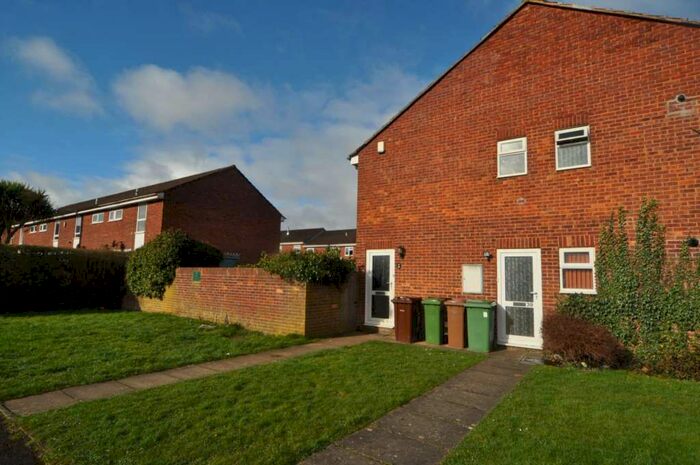 2 Bedroom Flat To Rent In Walcot Close, Thornbury, Plymouth, PL6