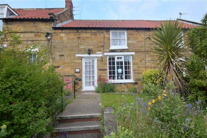2 Bedroom Cottage To Rent In High Street, Burniston, North Yorkshire YO13