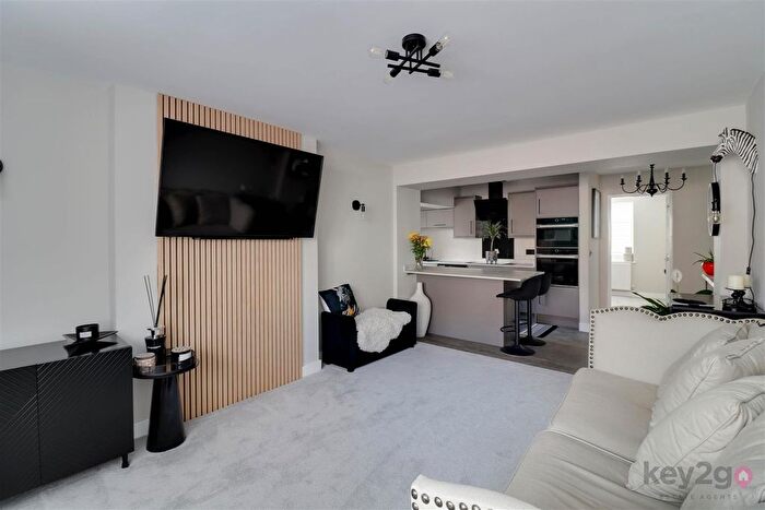 2 Bedroom Flat For Sale In Market Street, Eckington, Sheffield, S21