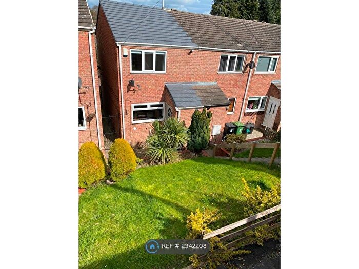 2 Bedroom End Of Terrace House To Rent In Post Hill Court, Leeds, LS12