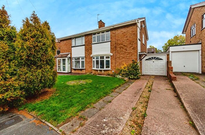3 Bedroom Semi-Detached House For Sale In Hillcrest Gardens, Willenhall, West Midlands, WV12