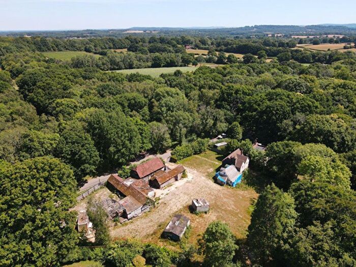 4 Bedroom Detached House For Sale In Jobsons Lane, Lurgashall, GU28