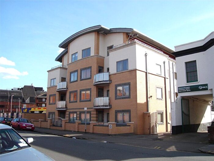 2 Bedroom Apartment To Rent In Lion Court, Great Knollys Street, Reading, Berkshire, RG1