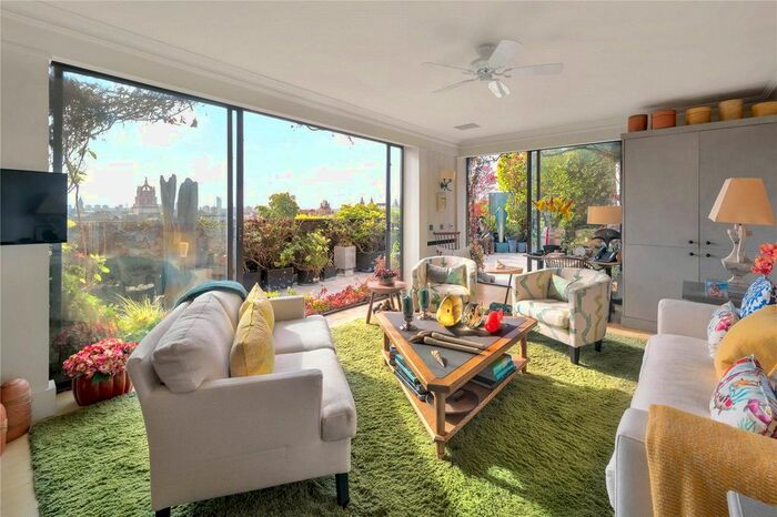 2 Bedroom Flat To Rent In Kingston House South, Ennismore Gardens, London, SW7