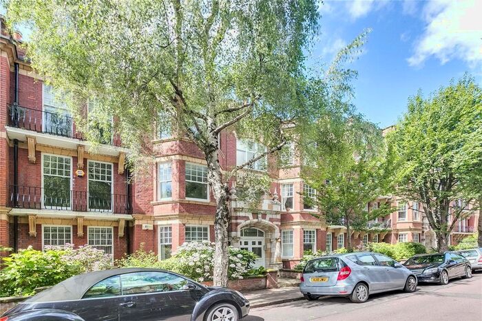 3 Bedroom Flat To Rent In Riverview Gardens, Barnes, London, SW13
