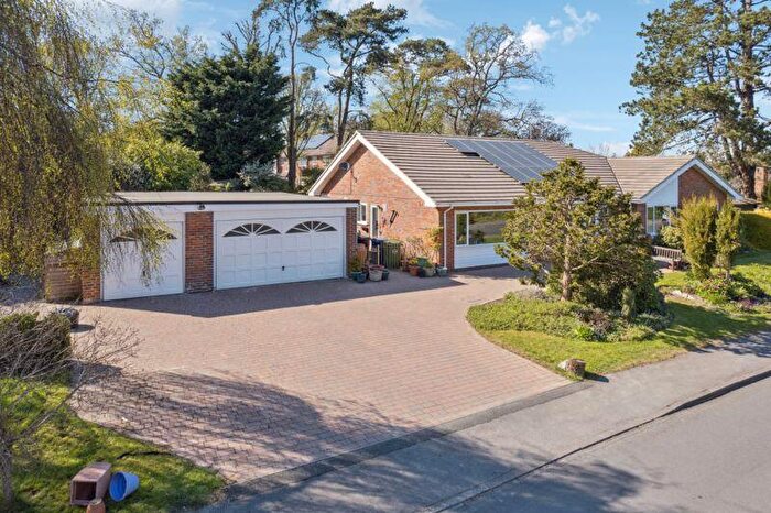 4 Bedroom Detached Bungalow For Sale In Upper Hollis, Great Missenden, HP16