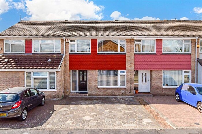 3 Bedroom Terraced House For Sale In Hawkinge Way, Hornchurch, Essex, RM12