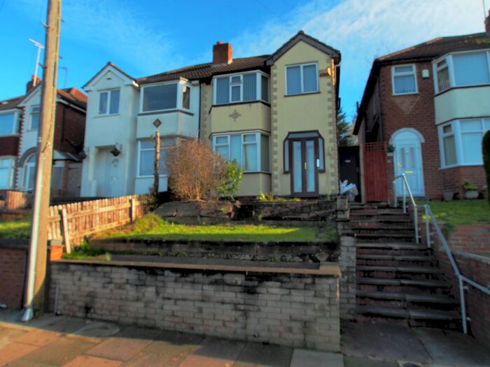 3 Bedroom Semi-Detached House To Rent In Old Walsall Road, Great Barr, Birmingham, B42
