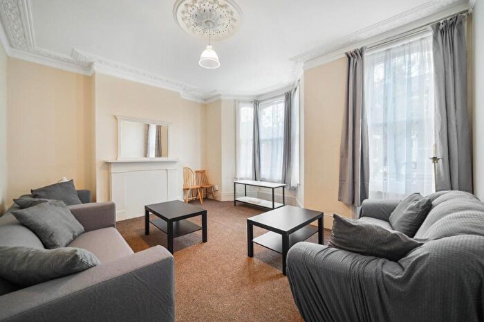 6 Bedroom House To Rent In Fairbridge Road, Archway, N19