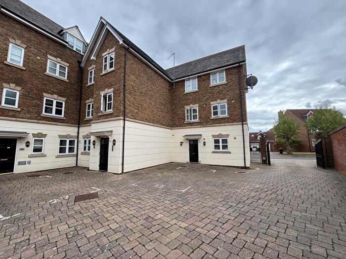 2 Bedroom Apartment To Rent In Morland Drive, MK8