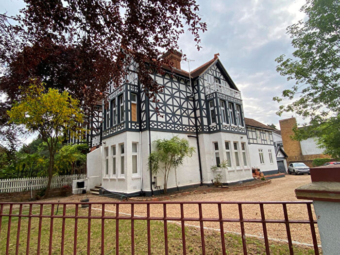 8 Bedroom Block Of Apartments For Sale In Mayfield, Bray Road, Maidenhead, Berkshire, SL6